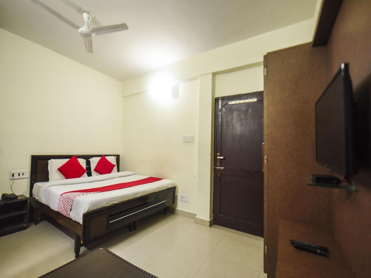 Oyo 7905 Holiday Inn Dalhousie Exterior photo